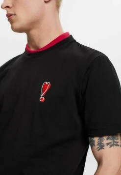 ESPRIT Herzmotiv - T-Shirt Print - Black -ESPRIT Winkel 05e7bbf99f6847a1b73d64061d1a148e