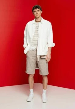 ESPRIT Gestreifte- Shorts - Beige -ESPRIT Winkel 079ff502226941e8a60afe1be8ebe059