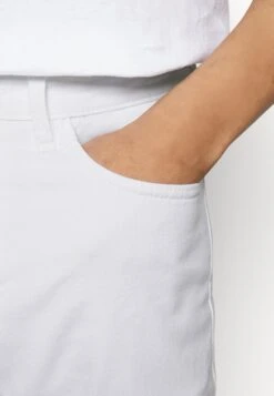 ESPRIT Slim Fit Jeans - White -ESPRIT Winkel 0f32b0de061f41abaa1eec833f424d70