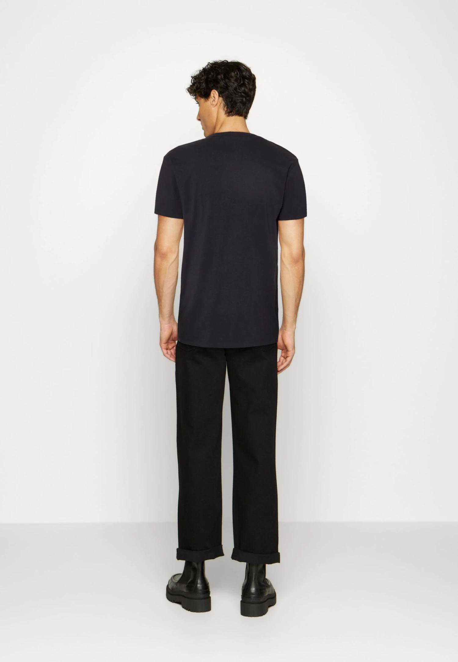 ESPRIT Nebu - T-Shirt Basic - Black 3 ESPRIT Nebu - T-Shirt Basic - Black - Afbeelding 3