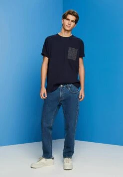 ESPRIT Aus Nachhaltiger Mit Brusttasche - T-Shirt Print - Navy -ESPRIT Winkel 27f569675b2e4aa8a54741215cb83699