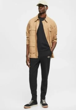 ESPRIT Mit Logo Print - T-Shirt Basic - Black -ESPRIT Winkel 2e6b5daae0db4914a8a23dc228b587cc