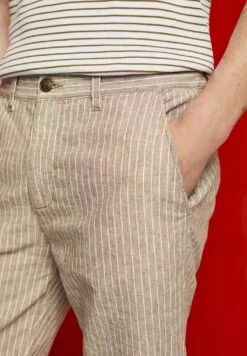 ESPRIT Gestreifte- Shorts - Beige -ESPRIT Winkel 31e1957bee0249f1a159ef5ce2b429e8