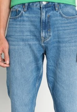 ESPRIT Straight Leg Jeans - Blue Medium -ESPRIT Winkel 35ba8135a2c9448da60cb2a76fa7c095