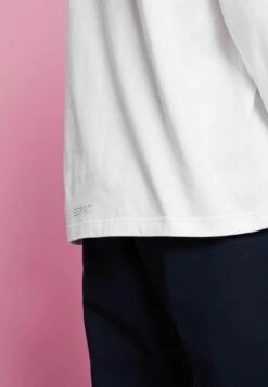 ESPRIT Longsleeve Mit Delfinprint - Longsleeve - White -ESPRIT Winkel 3cb5496c71184a93969eadc515993af9