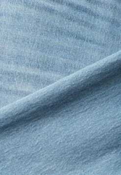 ESPRIT Straight Leg Jeans - Blue Bleached -ESPRIT Winkel 4e4d38e7b6224d2e9340028e332f0d04