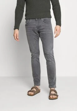 ESPRIT Slim Fit Jeans - Grey Medium Wash