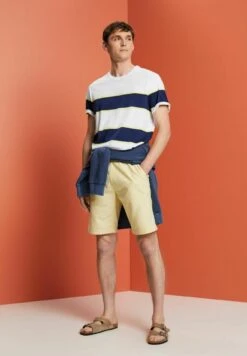 ESPRIT Shorts - Dusty Yellow -ESPRIT Winkel 74486651c5394d8da69b192e080e1367