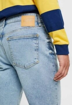 ESPRIT Jeansshort - Blue Light Washed -ESPRIT Winkel 939a8fce57f44a25918b13cb28c02390