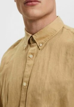 ESPRIT Regular Fit - Overhemd - Beige 10 ESPRIT Regular Fit - Overhemd - Beige -ESPRIT Winkel bf40988dd3bc4d3db56a417277ab9369