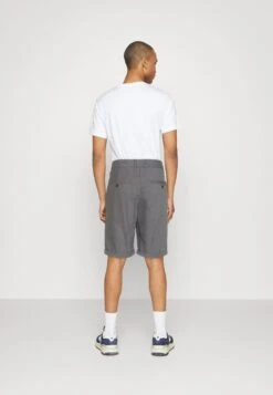 ESPRIT Shorts - Medium Grey -ESPRIT Winkel c289325acf2e4a0b9f7213959cd78e3f