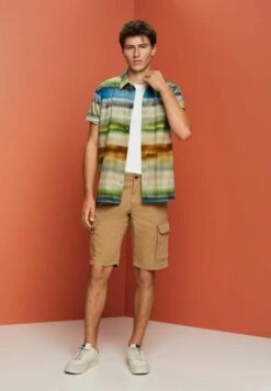 ESPRIT Shorts - Khaki Beige -ESPRIT Winkel d1a65e8f547240e5b33bf7dfb7d4ba4f