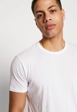 ESPRIT 2 Pack - T-Shirt Basic - White -ESPRIT Winkel d2948401b79944758ef3d25affcfd675