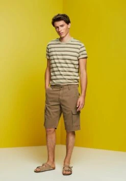 ESPRIT Shorts - Khaki Green -ESPRIT Winkel d34a9c01abfb4cab9ef6e6b3d2cb7831