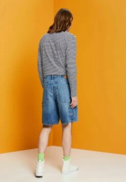 Edc By Esprit Locker - Jeansshort - Blue Medium Washed New -ESPRIT Winkel d6fc8638e55947afba0b6886f20c8794