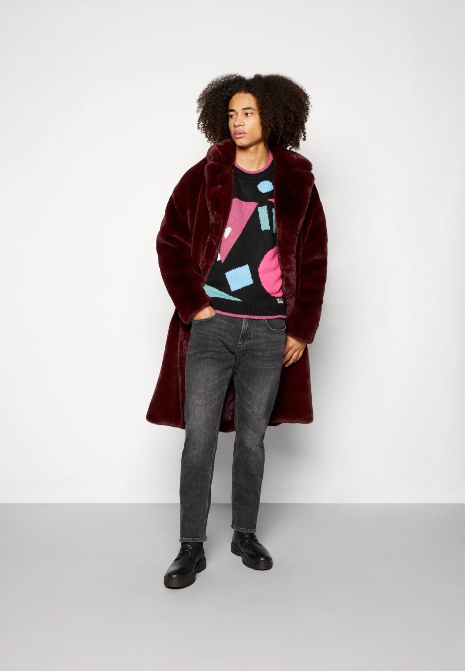 ESPRIT Brushback - Straight Leg Jeans - Black Medium Wash 2 ESPRIT Brushback - Straight Leg Jeans - Black Medium Wash - Afbeelding 2